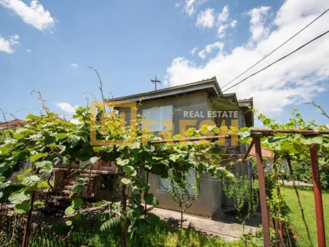 Prodaja, kuća, 240m², Dalmatinska ulica, Podgorica - image 7