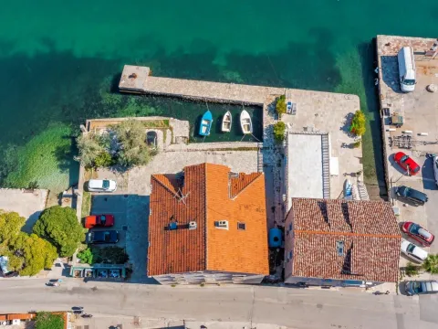 Prodaja, kuća, 608m², Prčanj, Kotor - image 12