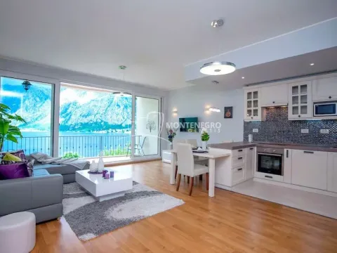 Sale, two bedroom apartment, 99m², Prčanj, Kotor - image 12