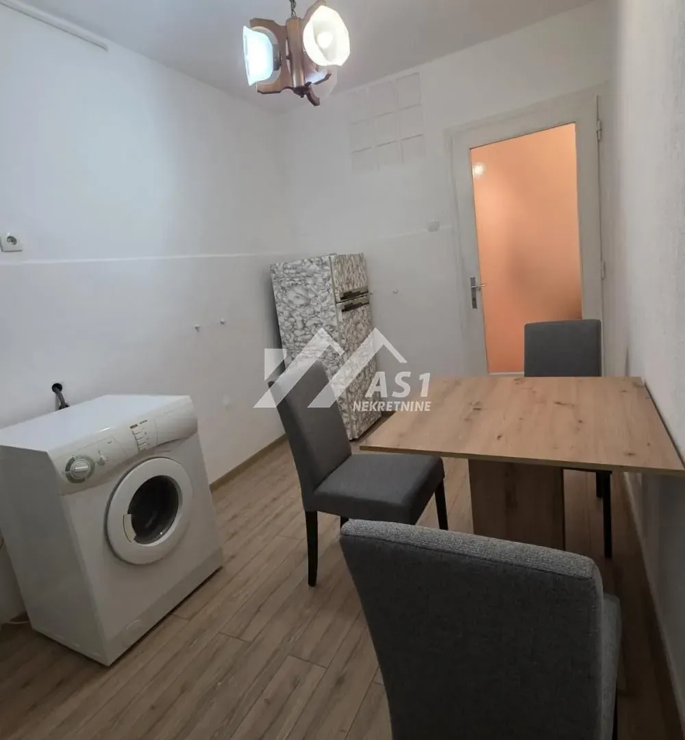Izdavanje, jednosoban stan, 30m², Grbavica, Novi Sad Sve Podlokacije
