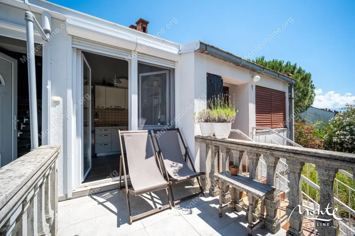 Prodaja, jednosoban stan, 33m², Krašići, Tivat