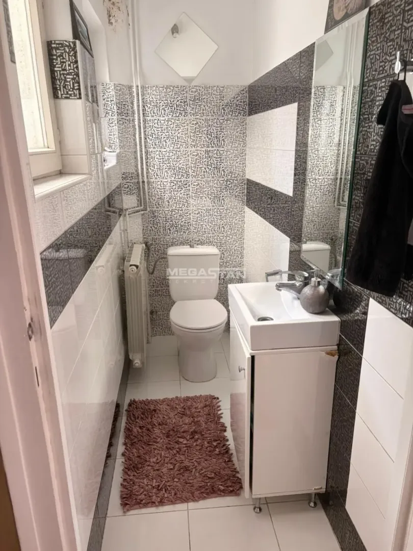 Rent, two bedroom apartment, 60m², Kalenić Pijaca, Vračar Sve Podlokacije