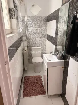 Rent, two bedroom apartment, 60m², Kalenić Pijaca, Vračar Sve Podlokacije - image 8