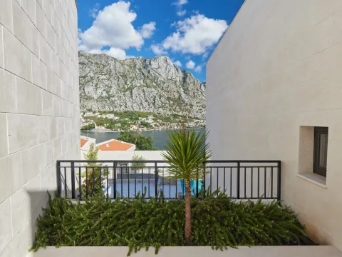 Sale, house, 456m², Prčanj, Kotor - image 11