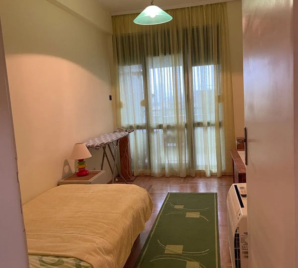 Izdavanje, dvosoban stan, 76m², Centar, Podgorica
