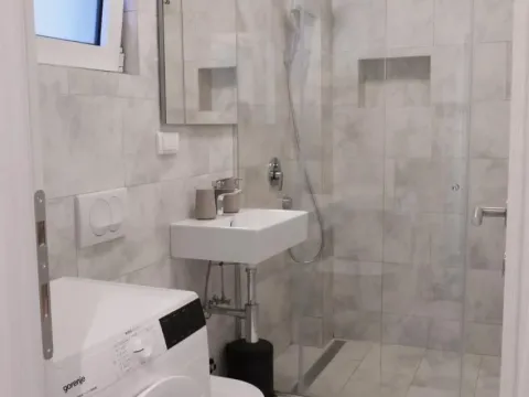 Prodaja, jednosoban stan, 38m², Mažina, Tivat - image 8