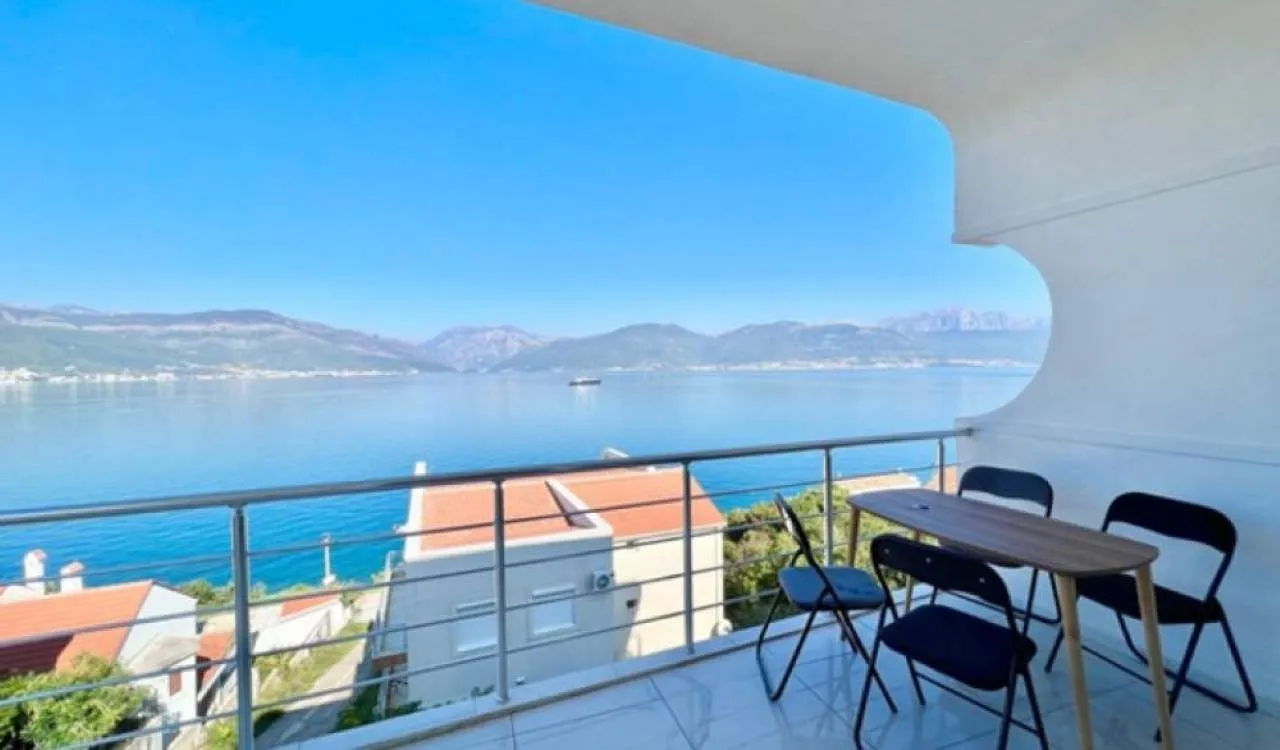 Prodaja, jednosoban stan, 62m², Tivat, Crna Gora
