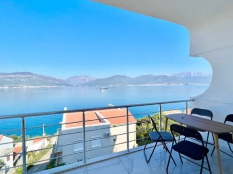 Prodaja, jednosoban stan, 62m², Tivat, Crna Gora