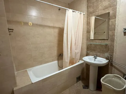 Izdavanje, dvosoban stan, 65m², Stari Aerodrom, Podgorica - image 4