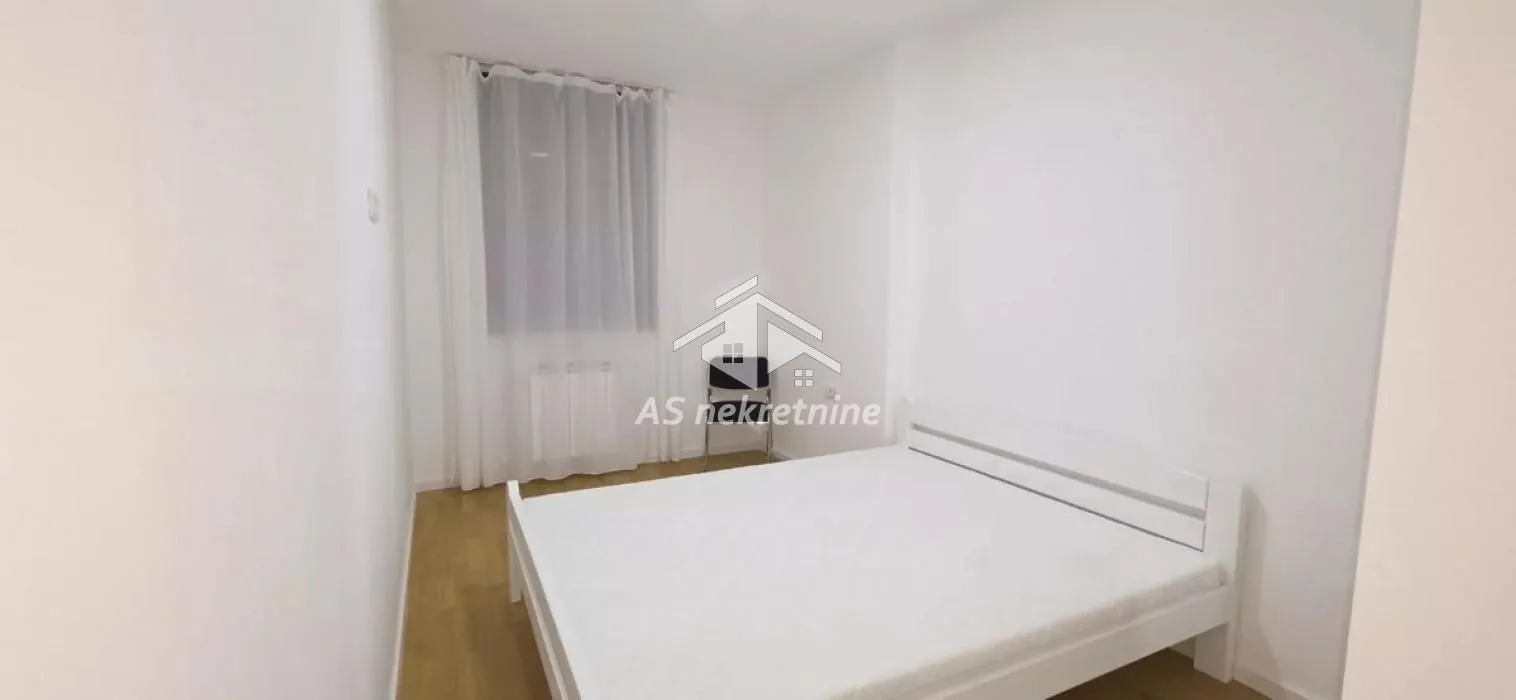 Izdavanje, trosoban stan, 68m², Višnjica, Palilula Sve Podlokacije