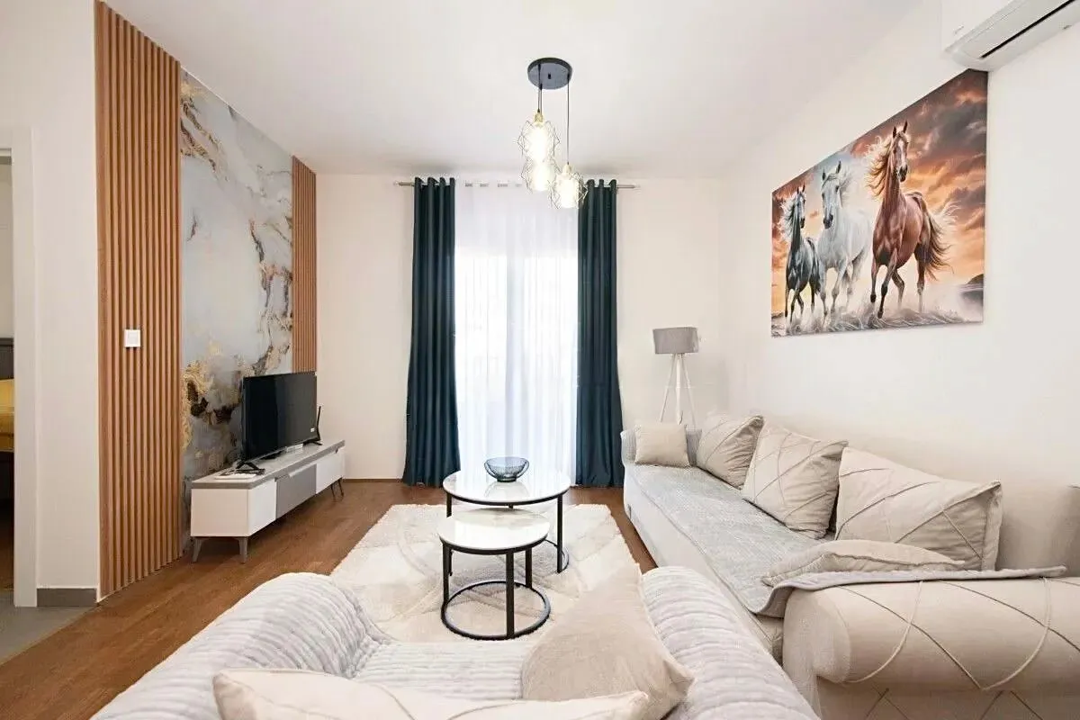 Rent, one bedroom apartment, 56m², 1 maj, Podgorica