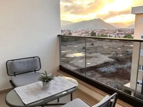 Izdavanje, jednosoban stan, 45m², City Kvart, Podgorica - image 9