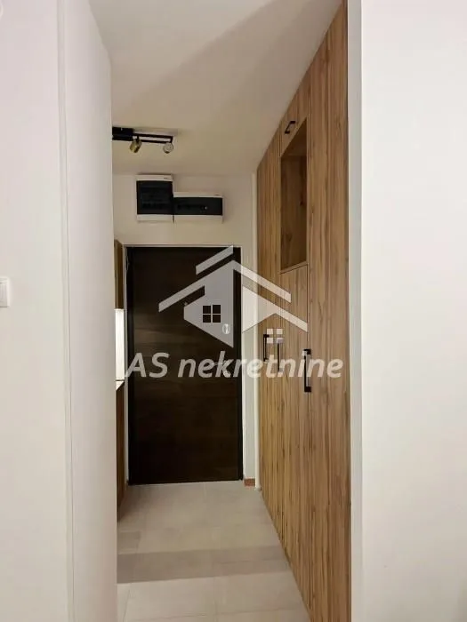 Izdavanje, stan, 34m², Stari Grad, Beograd
