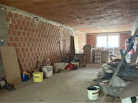 Prodaja, kuća, 143m², Duvanište, Niš - image 9