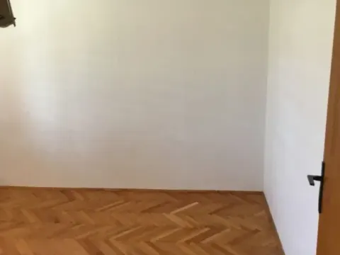 Prodaja, kuća, 350m², Murtovina, Podgorica - image 11