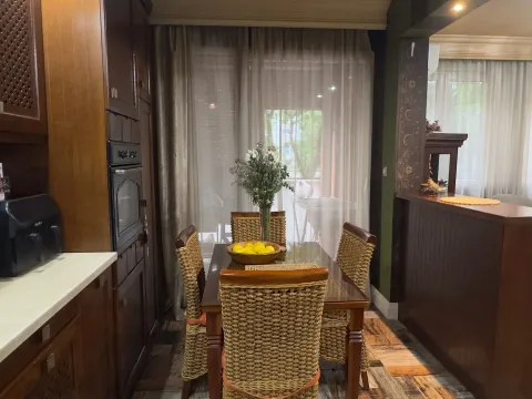 Rent, three bedroom apartment, 85m², Pejton, Podgorica - image 6