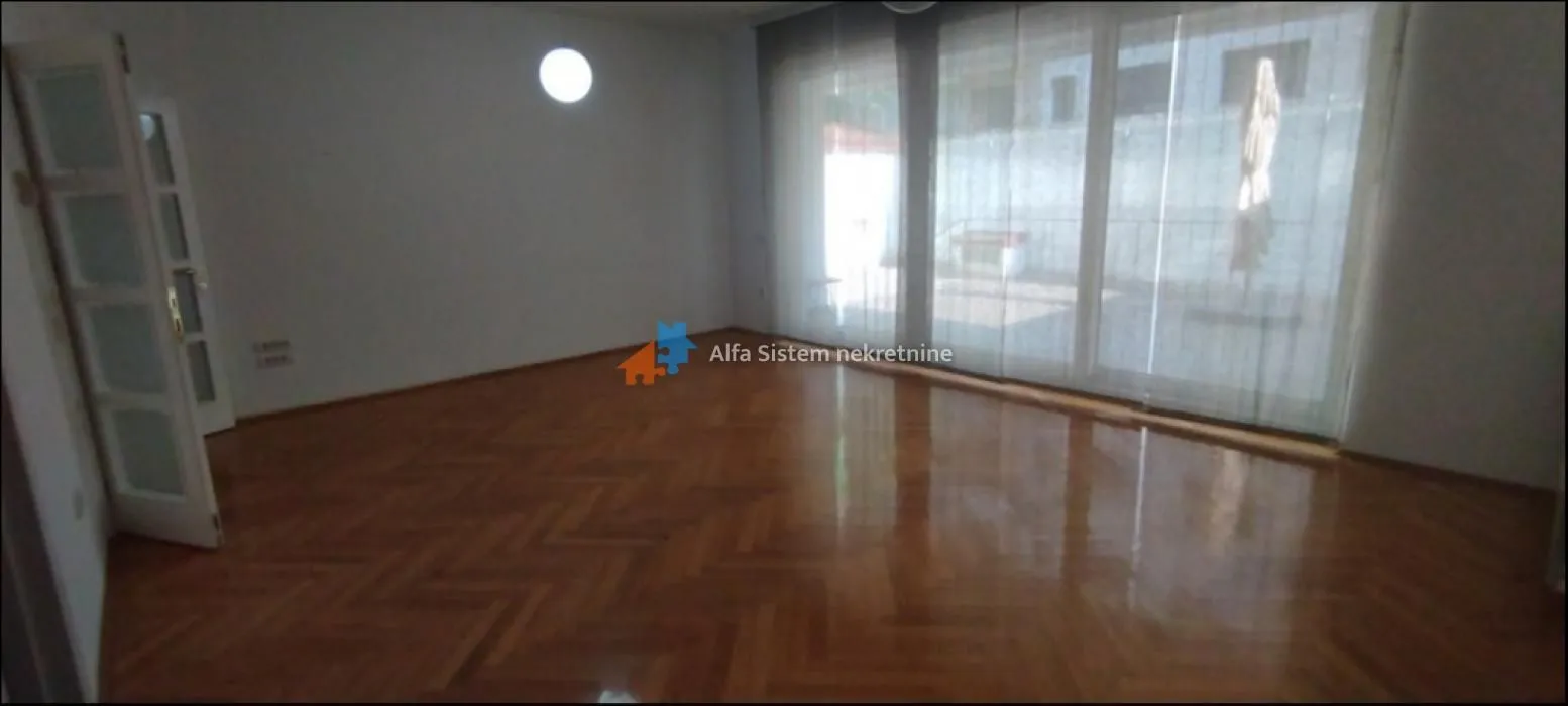 Rent, three bedroom apartment, 110m², Vračar Hram, Vračar Sve Podlokacije