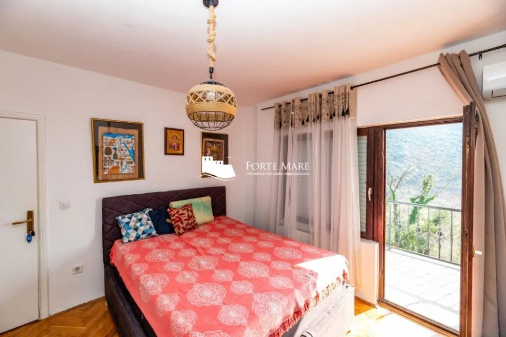 Prodaja, kuća, 555m², Zelenika, Herceg Novi