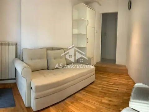 Izdavanje, dvosoban stan, 45m², Tašmajdan, Palilula Sve Podlokacije - image 5