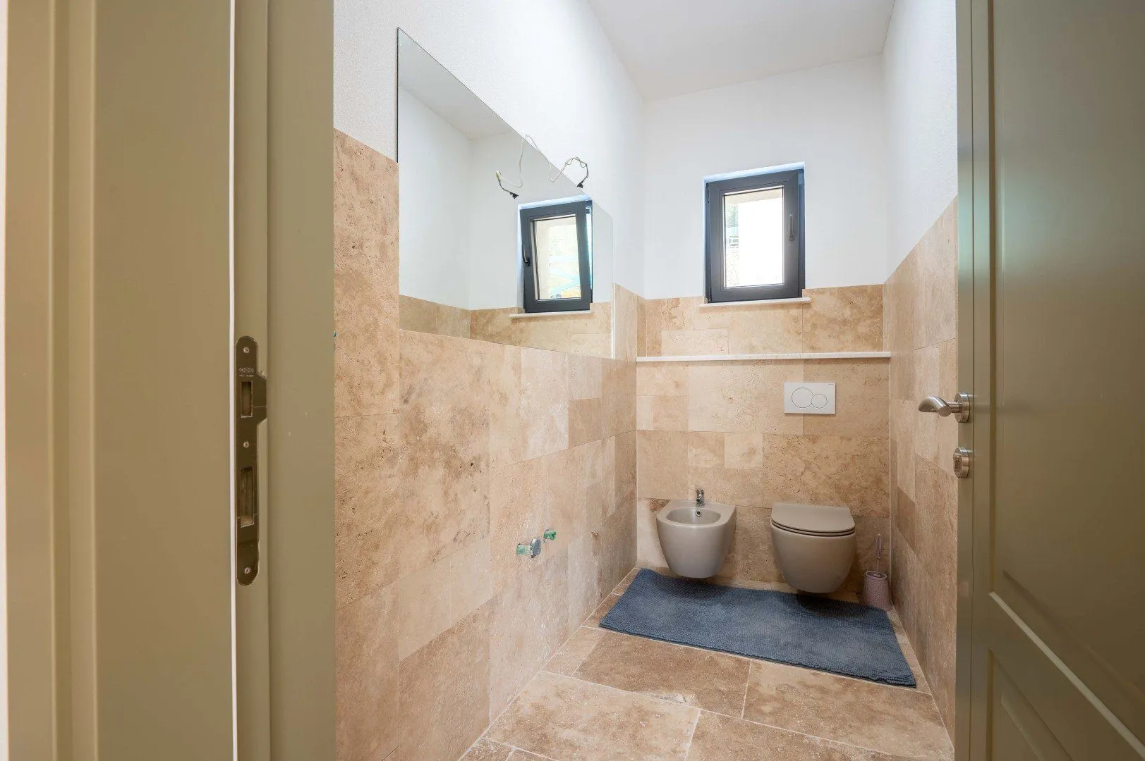 Sale, house, 500m², Buljarica, Budva