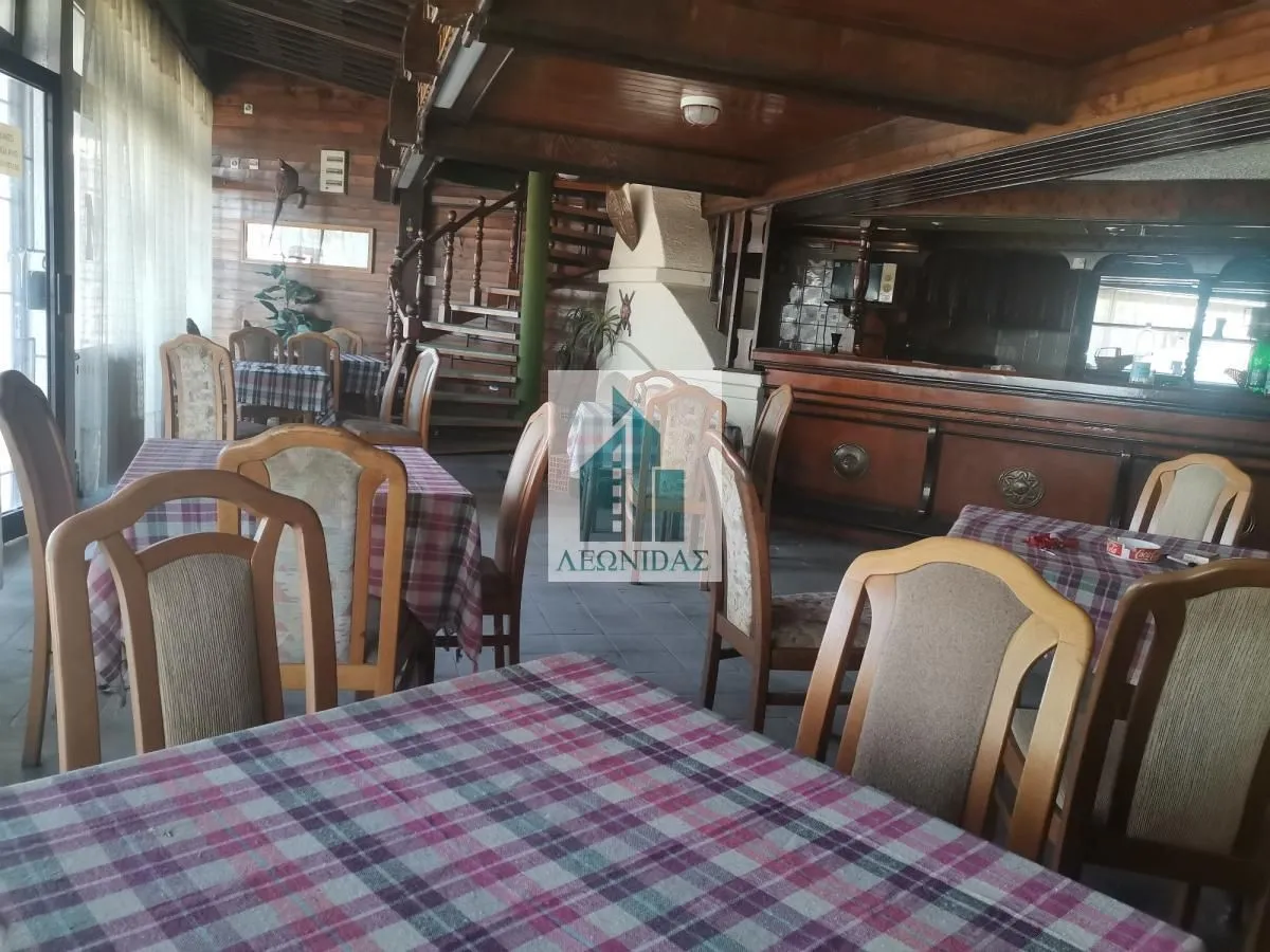 Rent, office space, 292m², Vlasotince, Srbija