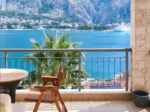 Prodaja, dvosoban stan, 76m², Muo, Kotor - image 3