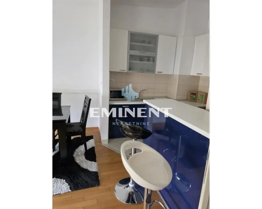 Rent, three bedroom apartment, 91m², Voždovac Sve Podlokacije, Beograd
