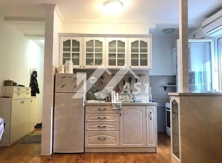Izdavanje, dvosoban stan, 45m², Podbara, Novi Sad Sve Podlokacije