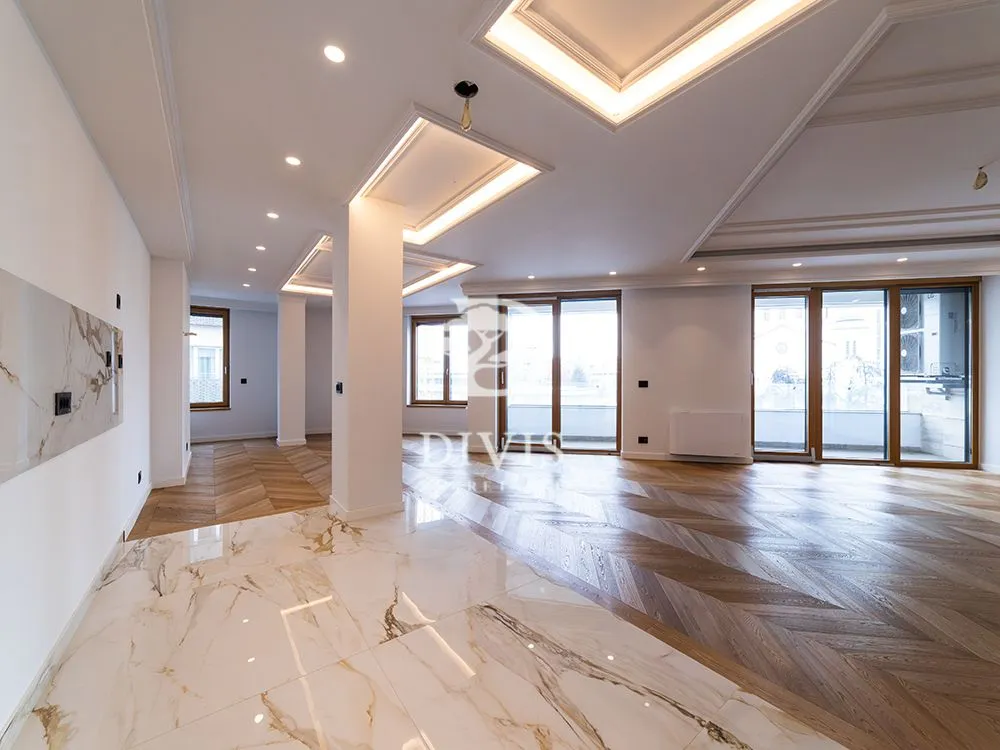 Sale, three bedroom apartment, 198m², Vračar Hram, Vračar Sve Podlokacije