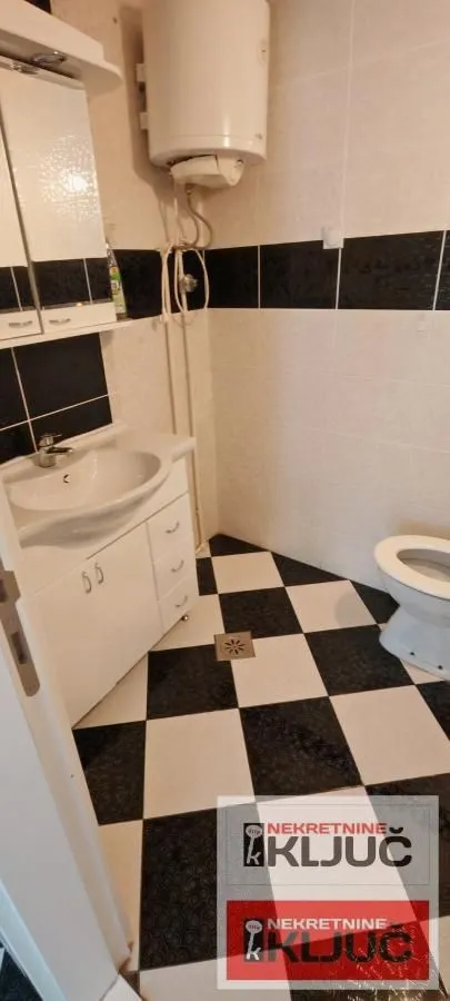 Rent, office space, 22m², Bulevar Oslobodjenja, Novi Sad Sve Podlokacije