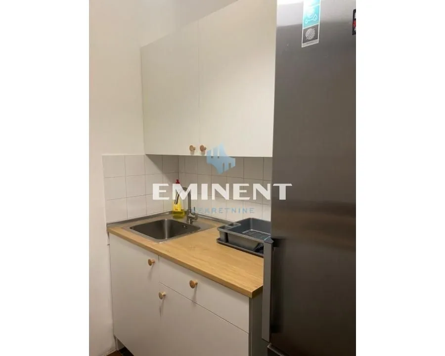 Izdavanje, jednosoban stan, 45m², Bežanijska Kosa 3, Bežanijska Kosa Sve Podlokacije
