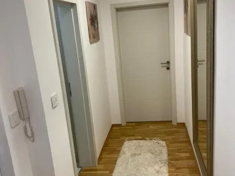 Izdavanje, dvosoban stan, 66m², Crveni Krst, Niš - image 16