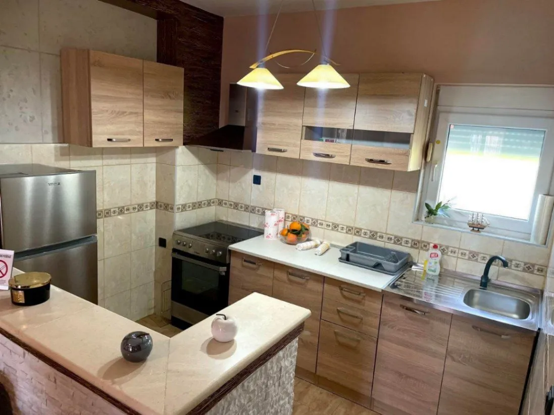 Izdavanje, jednosoban stan, 55m², Šušanj, Bar