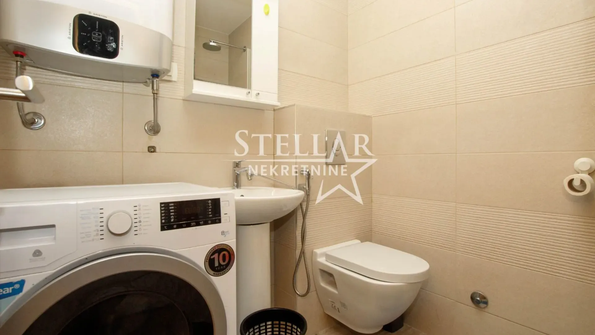 Prodaja, dvosoban stan, 65m², Ljubović, Podgorica