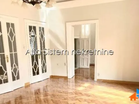 Izdavanje, stan, 250m², Stari Grad, Beograd - image 2