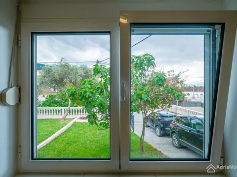 Prodaja, kuća, 118m², Tivat, Crna Gora - image 13