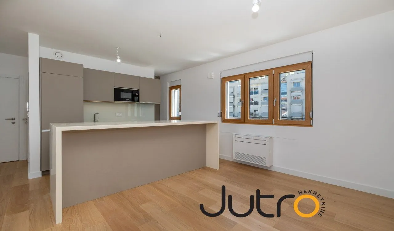 Prodaja, trosoban stan, 90m², Podgorica, Crna Gora