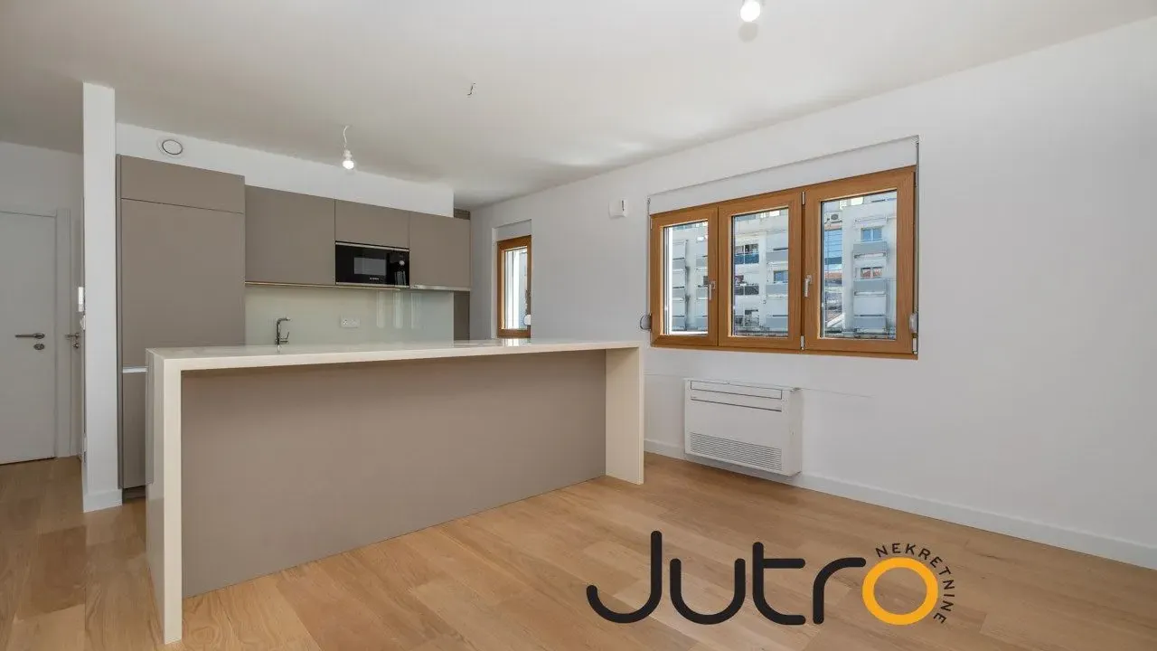 Prodaja, trosoban stan, 90m², Podgorica, Crna Gora