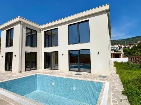 Prodaja, kuća, 200m², Tivat, Crna Gora - image 1