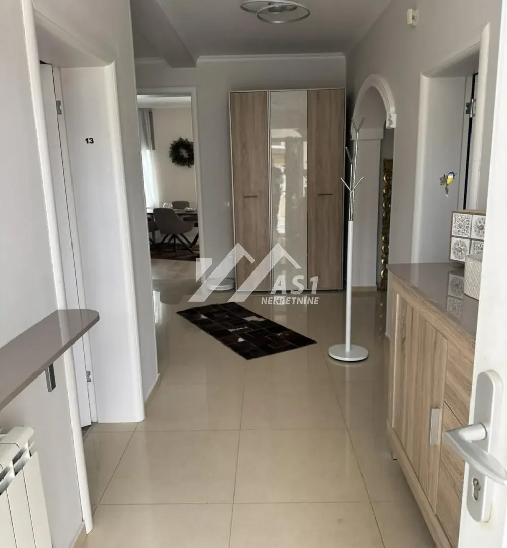 Rent, house, 399m², Veternik, Novi Sad Sve Podlokacije