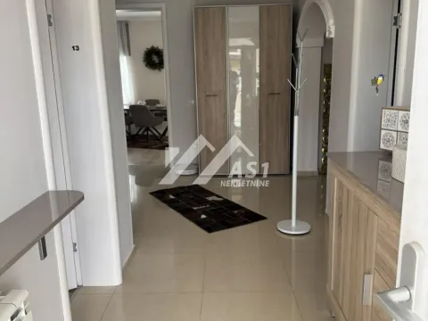 Izdavanje, kuća, 399m², Veternik, Novi Sad Sve Podlokacije - image 5