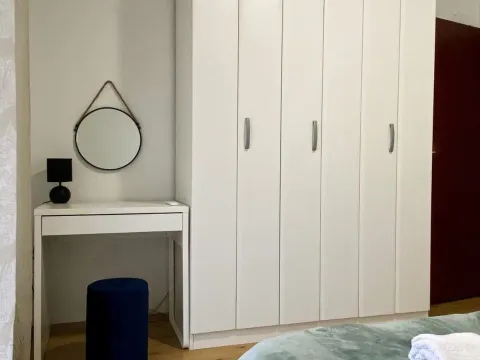 Izdavanje, trosoban stan, 90m², Budva, Crna Gora - image 21