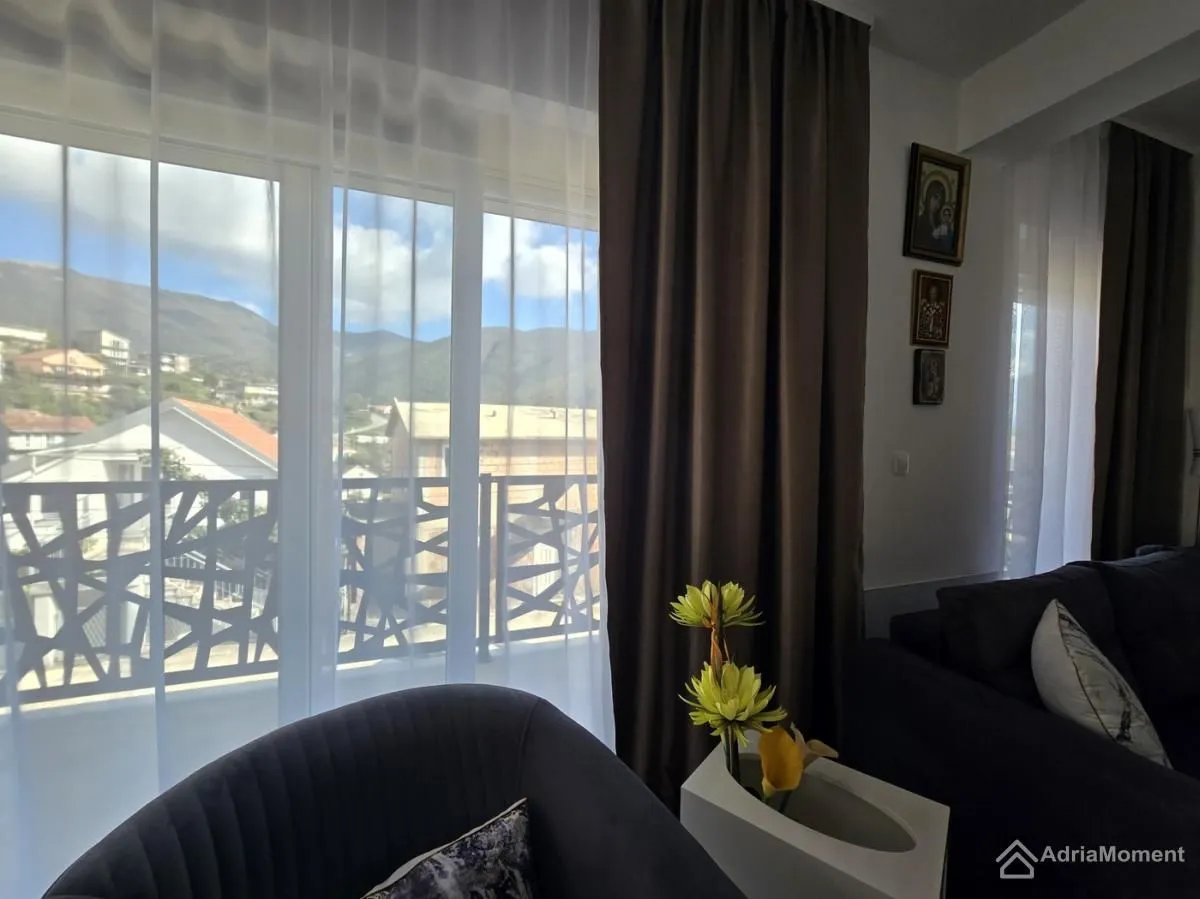 Prodaja, kuća, 140m², Zelenika, Herceg Novi