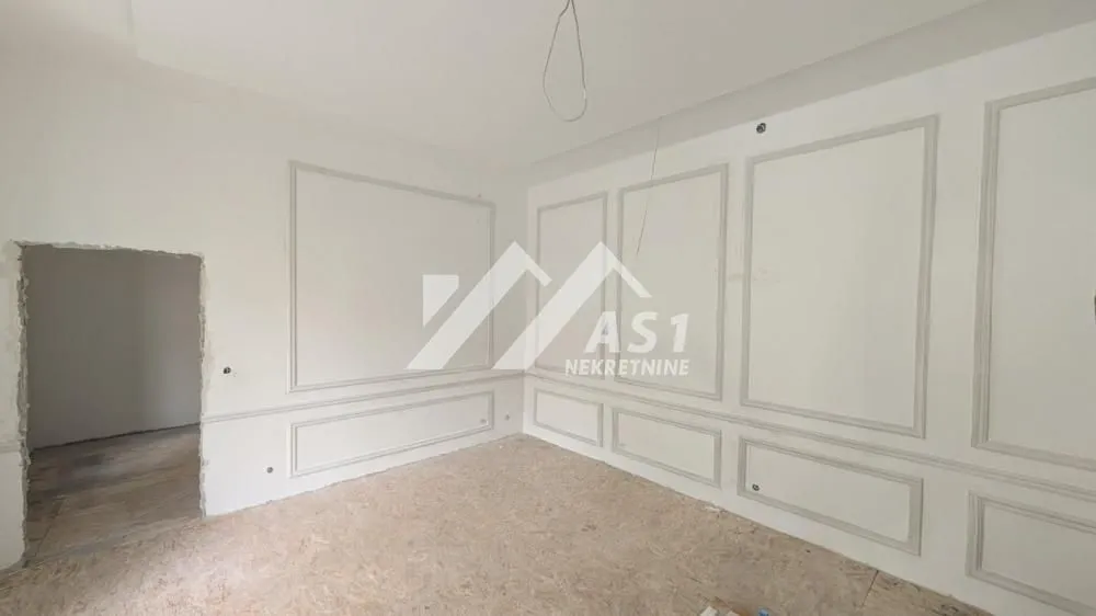 Izdavanje, poslovni prostor, 50m², Centar, Novi Sad