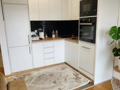 Prodaja, četvorosoban stan, 160m², Stari Aerodrom, Podgorica - image 22