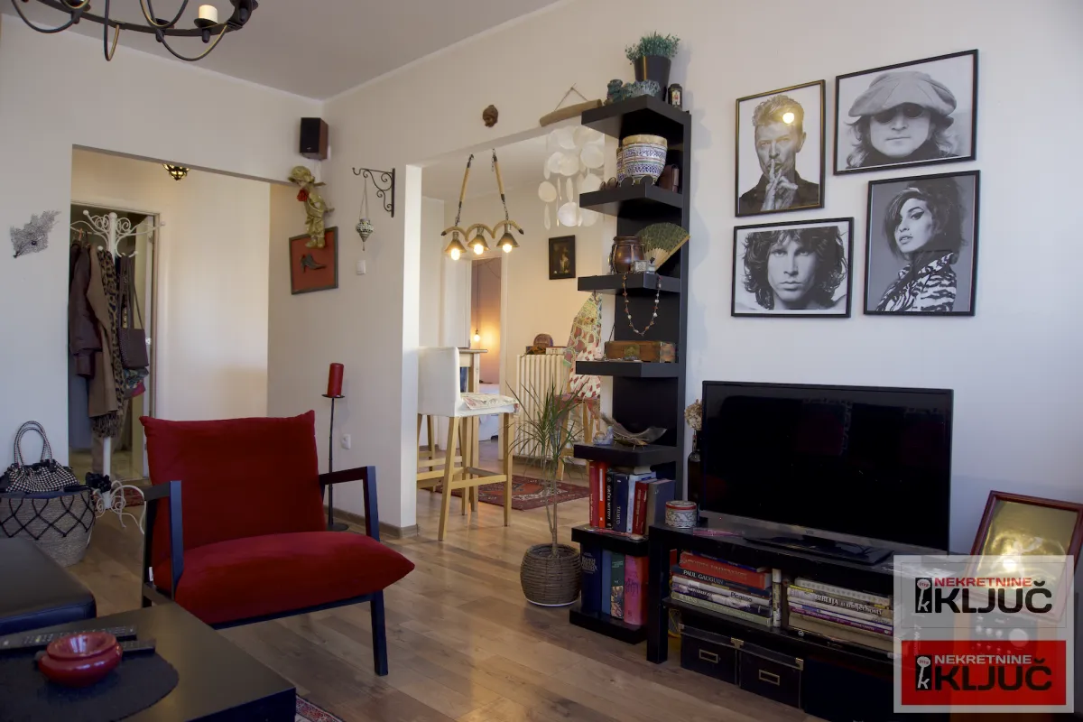 Prodaja, dvosoban stan, 55m², Bulevar Oslobodjenja, Novi Sad Sve Podlokacije