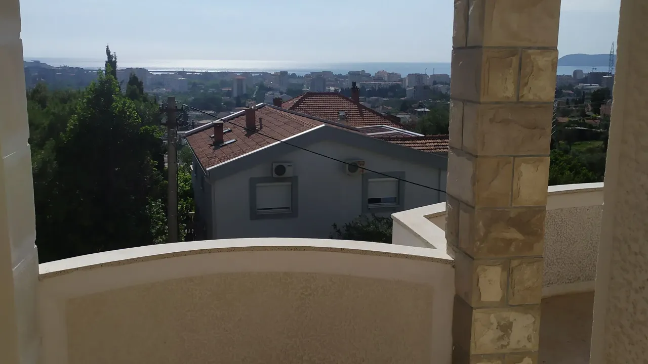 Izdavanje, dvosoban stan, 48m², Popovići, Bar