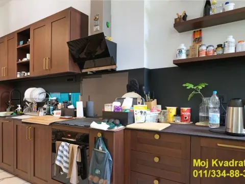Prodaja, stan, 182m², Vračar Centar, Vračar Sve Podlokacije - image 4