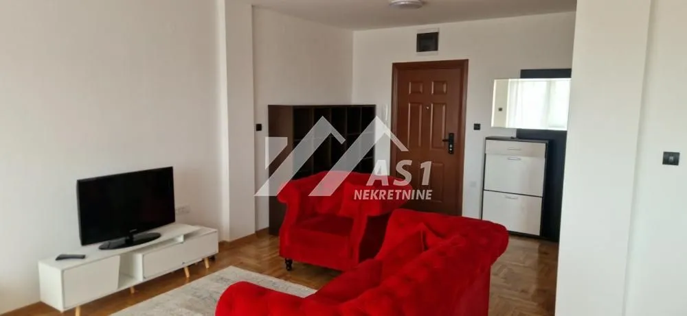 Izdavanje, trosoban stan, 65m², Nova Detelinara, Novi Sad Sve Podlokacije