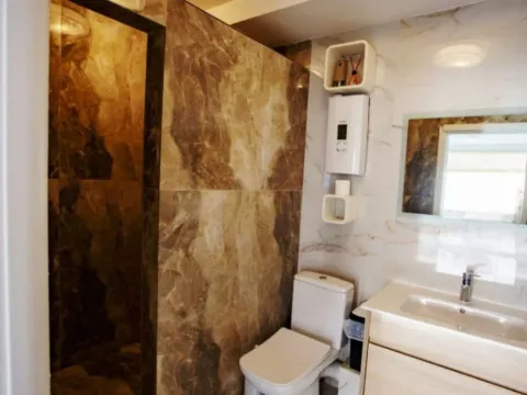 Prodaja, kuća, 160m², Zagora, Kotor - image 9